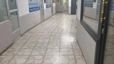 Local comercial en alquiler en Santiago de Compostela - Vista 3