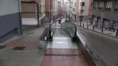 Piso en calle calle Almirante Martin de Vallecilla photo 9