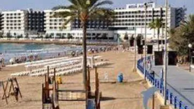 Apartment on Calle de Gerona photo 24