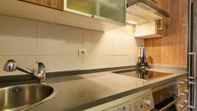Piso en alquiler en Adelfas - Imagen 8