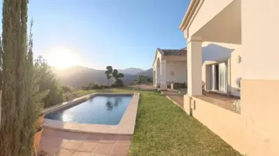 House in Istán photo 3