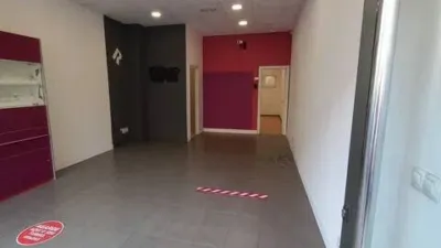 Local comercial en alquiler en Cambre - Vista 3