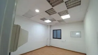 Local comercial en alquiler en Cambre - Vista 4