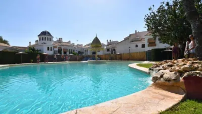 Bungalow in Carrer Carabassí photo 32
