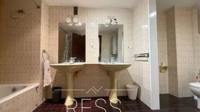 Piso en venta en Camino de Marbil, Antiguo Ondarreta (San Sebastián - Donostia) de 850.000 €