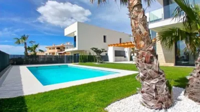 Villa on Carrer Berna photo 18