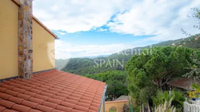 House in Canyelles-La Montgoda photo 14