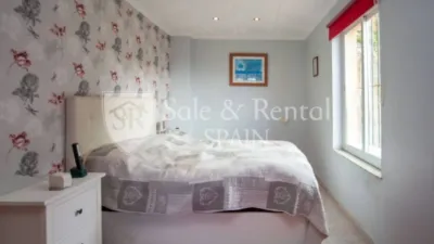 House in Canyelles-La Montgoda photo 24