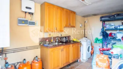 House in Canyelles-La Montgoda photo 32