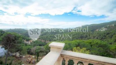 House in Canyelles-La Montgoda photo 8