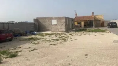 Chalet en venta en Calle Mula, Murcia Capital de 140.000 €