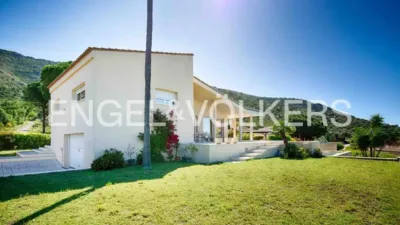 Chalet in Les Torroelles photo 15