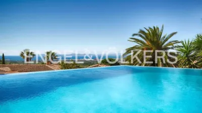 Chalet in Les Torroelles photo 7