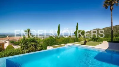 Chalet in Les Torroelles photo 9