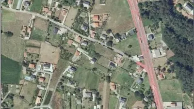 Terreno en venta en Calle Guisamo S-N - Más