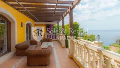 House in Canyelles-La Montgoda photo 2
