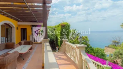 House in Canyelles-La Montgoda photo 48