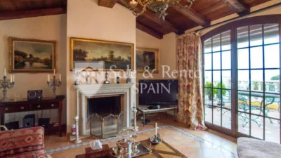 House in Canyelles-La Montgoda photo 8