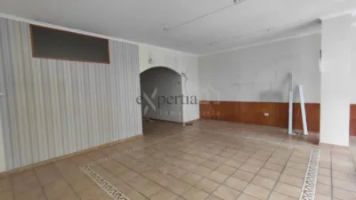 Local comercial en alquiler en Boiro - Más