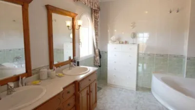 House in Urbanizations photo 17