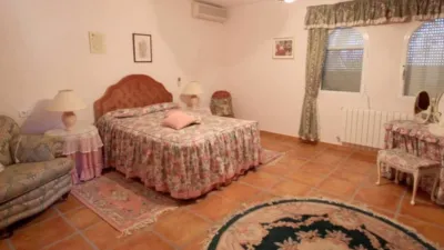 House in Urbanizations photo 18