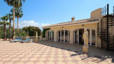 House in Urbanizations photo 4