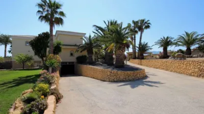 House in Urbanizations photo 7