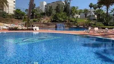 Piso en venta en Avenida Santiago Puig, Playa de Las Américas (Arona) de 320.000 €