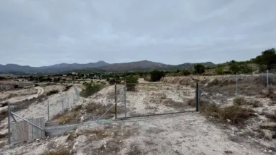 Terreno en venta en Agost - More
