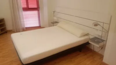 Piso en alquiler en Calle Avenida Juan Carlos I, Centro (Distrito Núcleo Urbano. Elx - Elche) de 700 €<span>/mes</span>