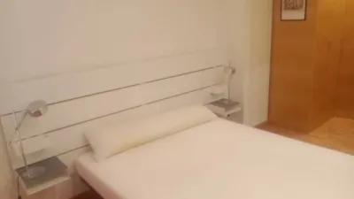 Piso en alquiler en Calle Avenida Juan Carlos I, Centro (Distrito Núcleo Urbano. Elx - Elche) de 700 €<span>/mes</span>