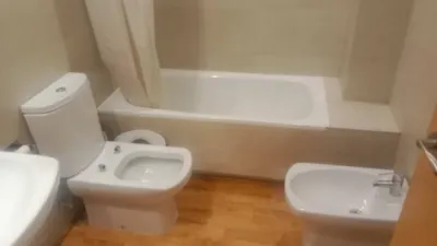Piso en alquiler en Calle Avenida Juan Carlos I, Centro (Distrito Núcleo Urbano. Elx - Elche) de 700 €<span>/mes</span>