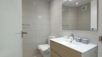 Apartment on Avenida Rafael Puig Llivina, No. 32 photo 16