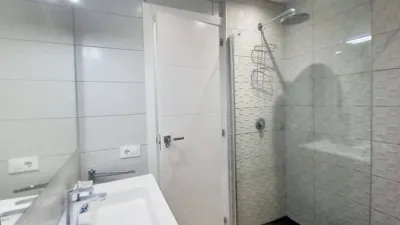 Apartment on Avenida Rafael Puig Llivina, No. 32 photo 17