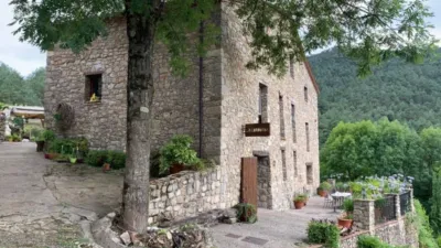 Rustic house in La Vall de Bianya photo 3