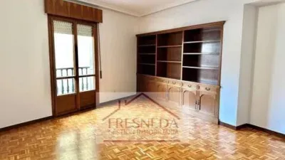 Piso en alquiler en Plaza de Riego, Centro (Oviedo) de 1.700 €<span>/mes</span>