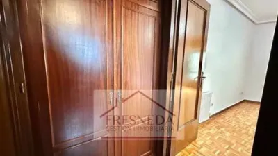 Piso en alquiler en Plaza de Riego, Centro (Oviedo) de 1.700 €<span>/mes</span>
