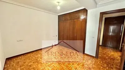 Piso en alquiler en Plaza de Riego, Centro (Oviedo) de 1.700 €<span>/mes</span>