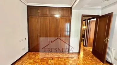 Piso en alquiler en Plaza de Riego, Centro (Oviedo) de 1.700 €<span>/mes</span>