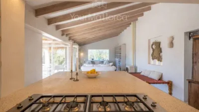 Rustic property in Capdepera photo 13