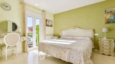 Villa on Carrer Illa Mallorca photo 10
