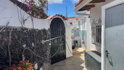 Chalet on Calle El Pino photo 5