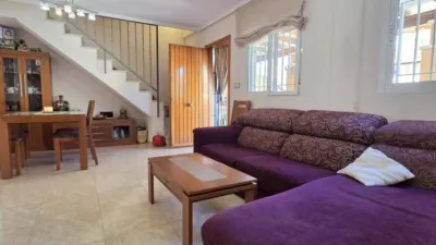 Terraced house on Calle Gotzone Mora photo 7