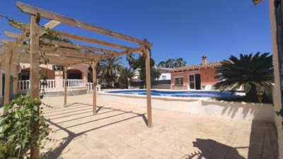 Casa rústica en venta en Dolores - Vista 2