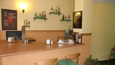 Local comercial en venta en Calle de San Juan Bosco, 16 - Más