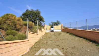 Chalet for sale in Sayalonga photo 2