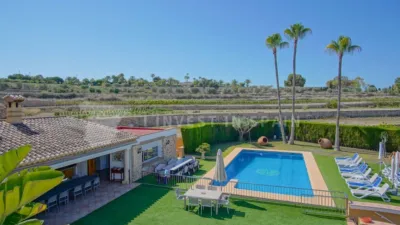 Villa in Cala Advocat-Baladrar photo 10