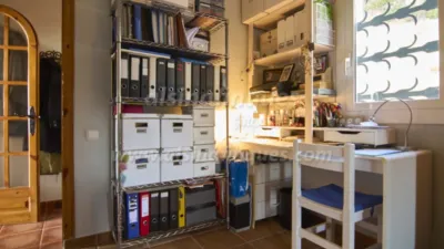 Chalet in Urbanitzacions del Nord photo 19