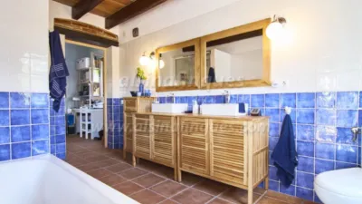 Chalet in Urbanitzacions del Nord photo 25