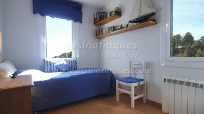 Chalet in Urbanitzacions del Nord photo 33